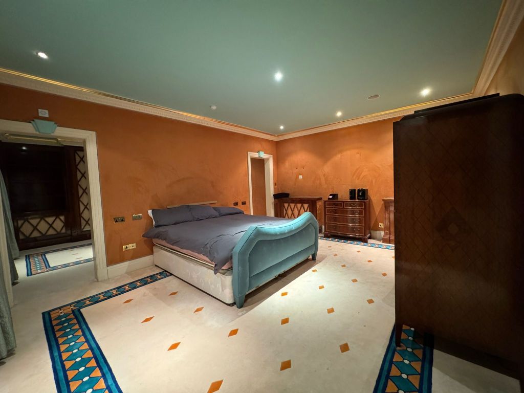 Property photo 1 of 3