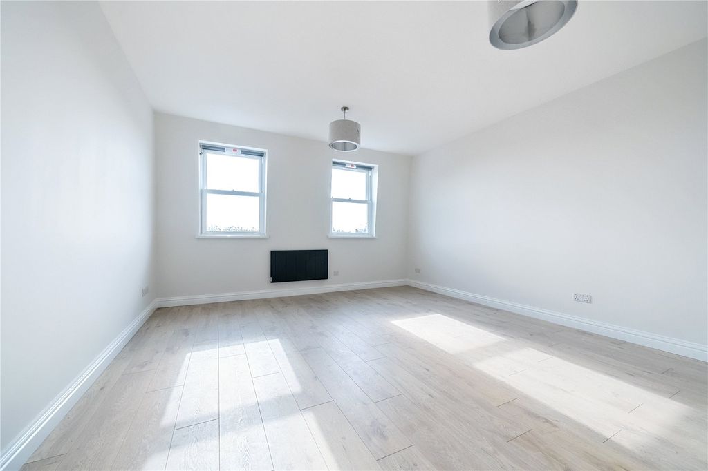 Property photo 2 of 15 Picture No. 03