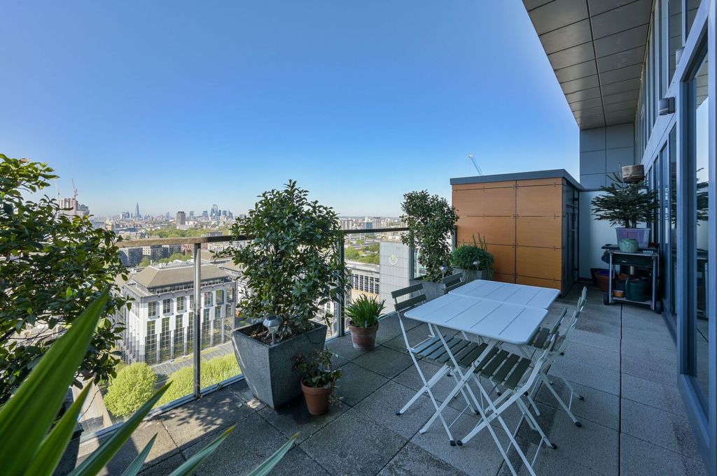 Property photo 1 of 34