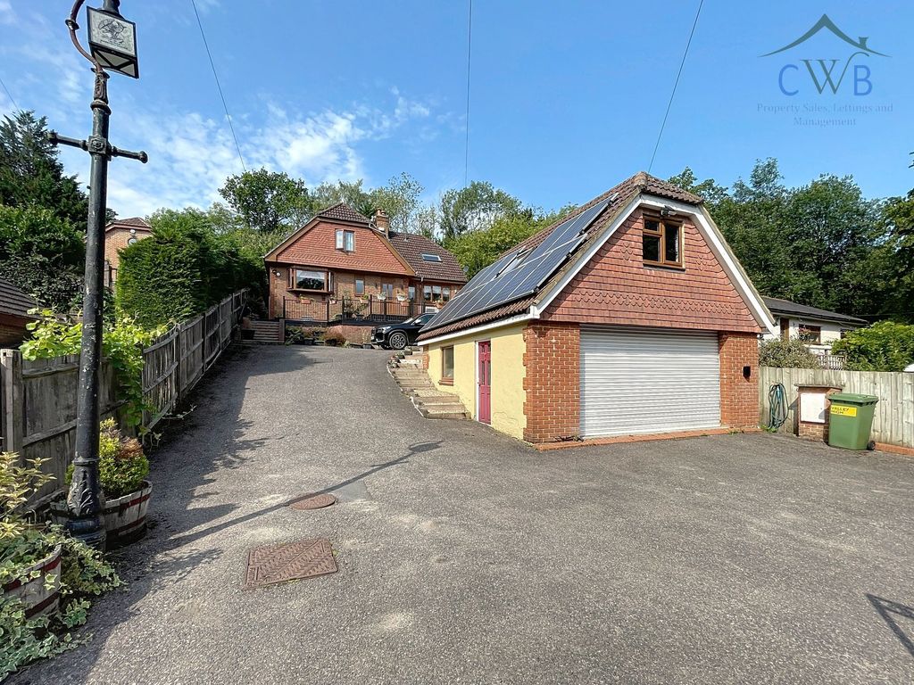 Property photo 1 of 33