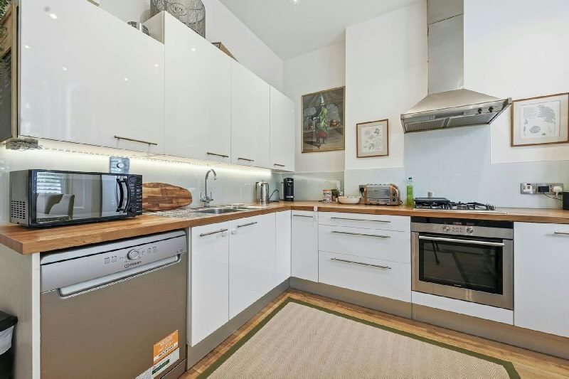 Property photo 3 of 15 Kitchen