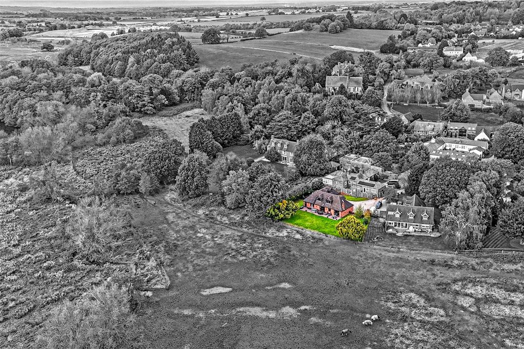 Property photo 2 of 53 Picture No. 64