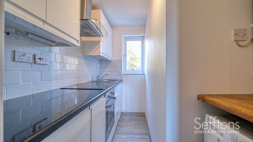 Property photo 2 of 10 Dscf4777_14