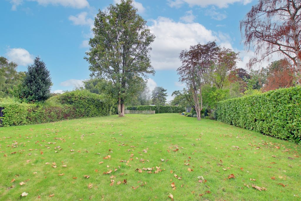 Property photo 2 of 30 Img_4889-Img_4891