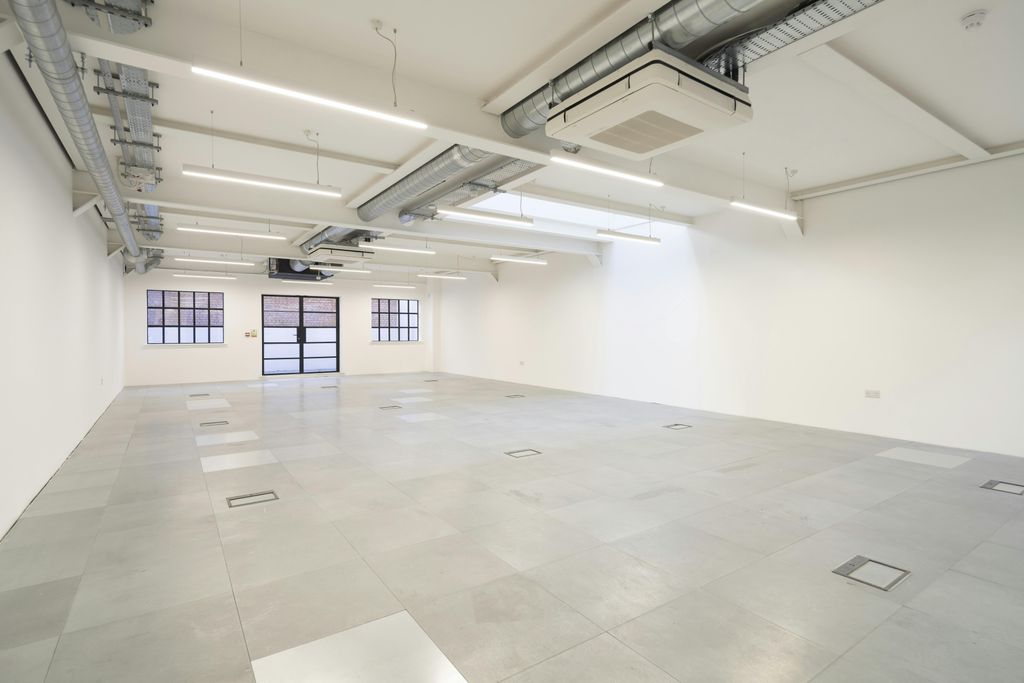 Property photo 3 of 39 MC39939474Hr.Jpg