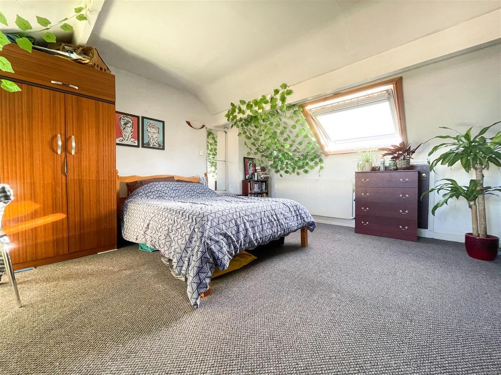 Property photo 1 of 8 36 Hunter Hill.Jpg