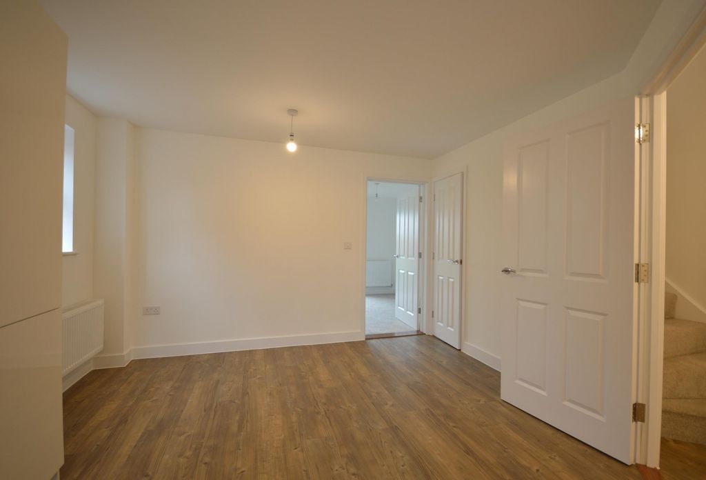 Property photo 3 of 10 Breakfast Room