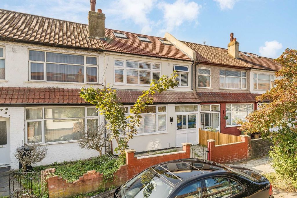 Property photo 1 of 11