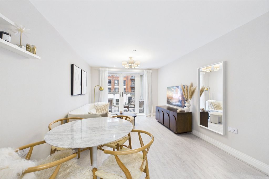 Property photo 3 of 10 Picture No. 11