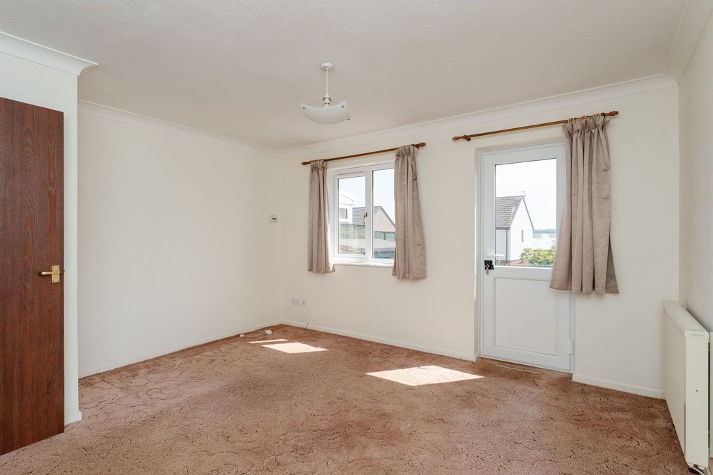 Property photo 3 of 26