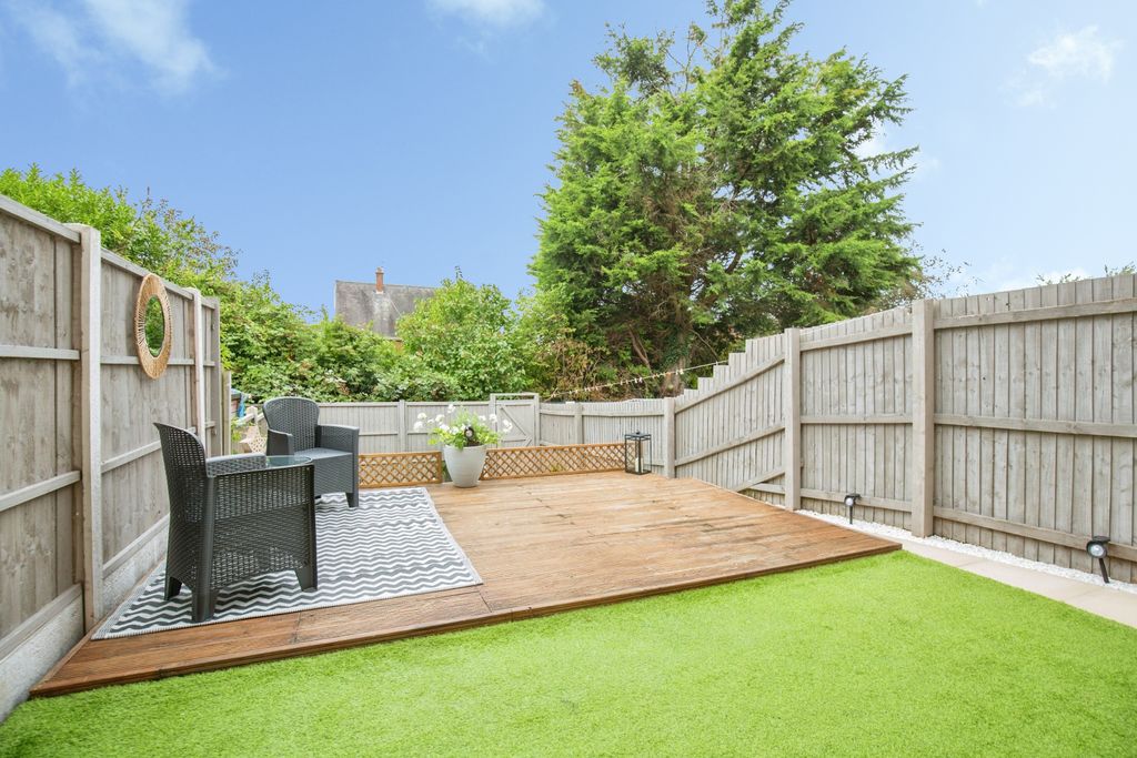Property photo 2 of 23 68B5969F-Mw26-2697