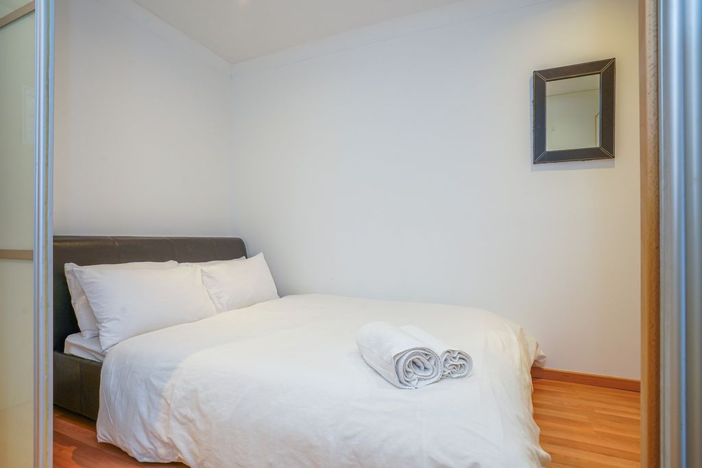 Property photo 3 of 6 Bedroom