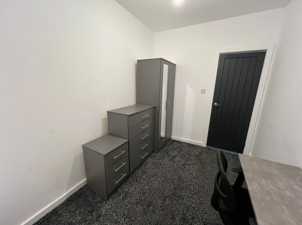 Property photo 2 of 3