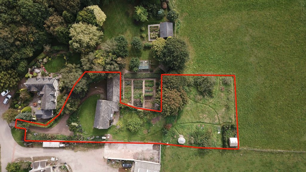 Property photo 2 of 22 Boundary