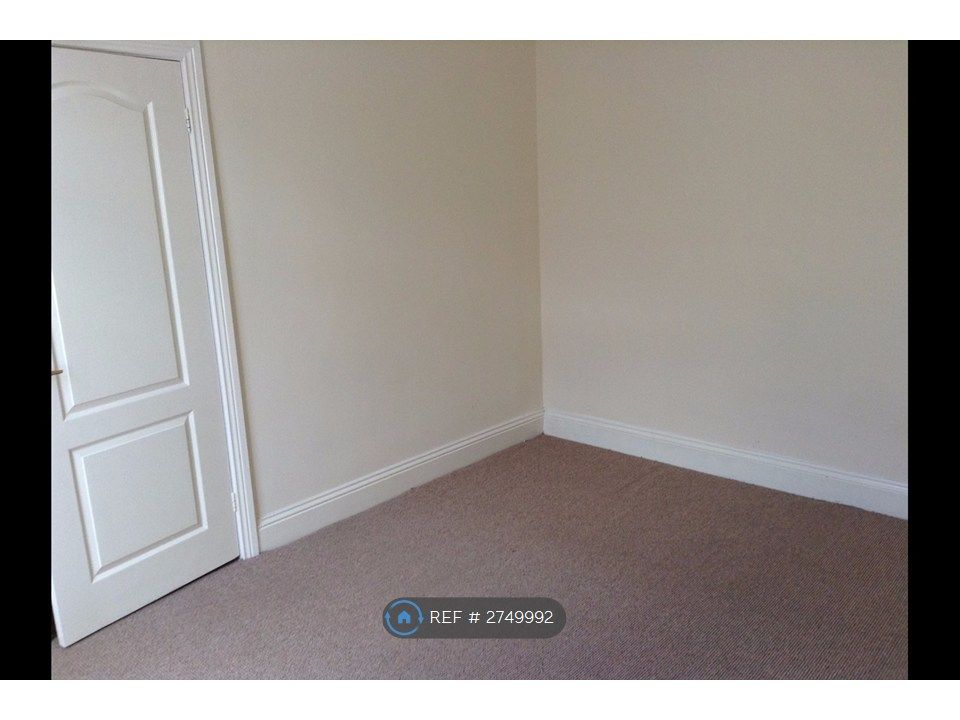 Property photo 1 of 5 Bedroom