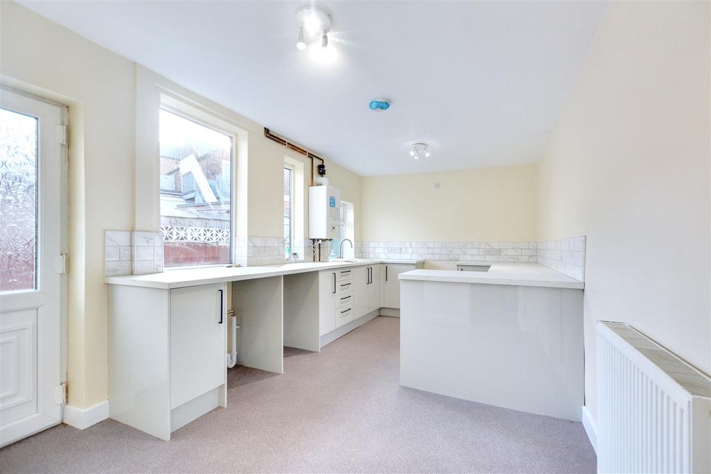 Property photo 3 of 27 Kitchen_1.Jpeg