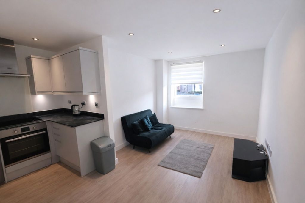 Property photo 3 of 6