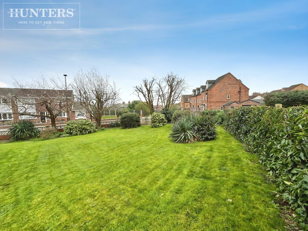 Property photo 2 of 19 Pbox-Img.Jpg