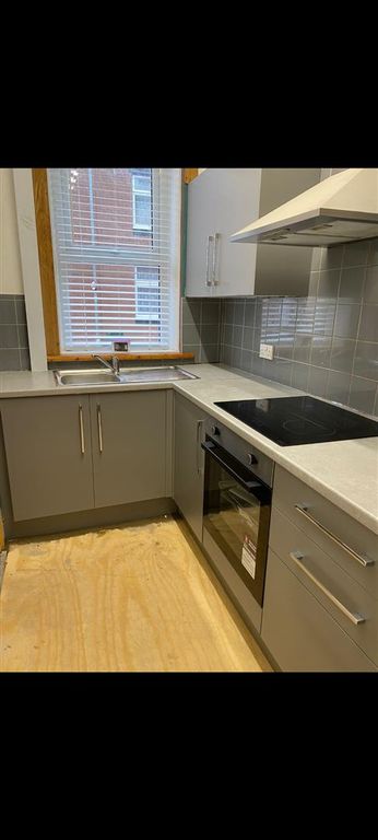 Property photo 2 of 5 Kitchen