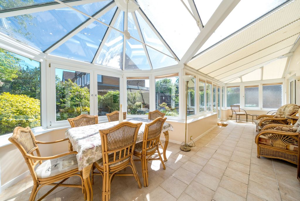 Property photo 2 of 20 1449230-20-69Eb5E...