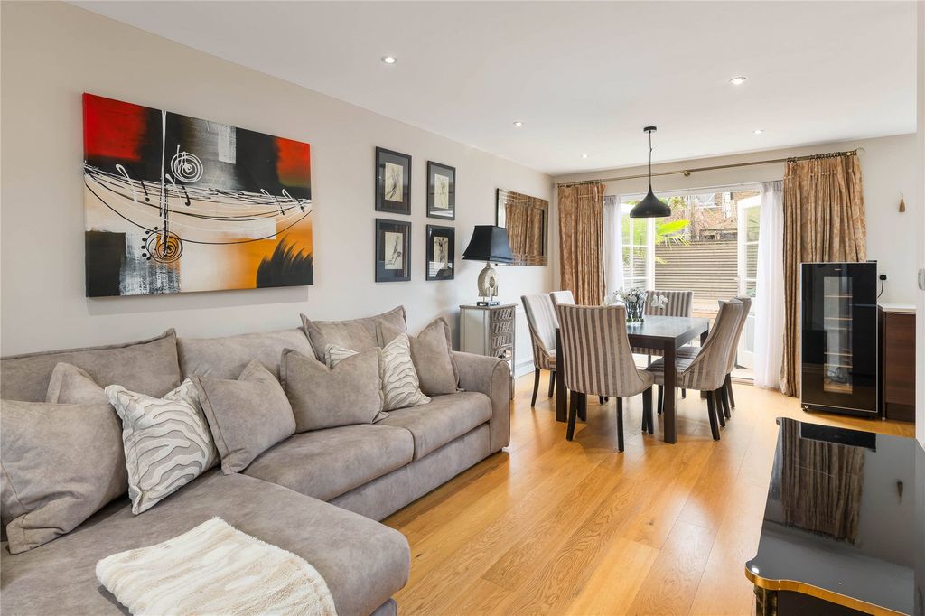 Property photo 2 of 10 Picture No. 18