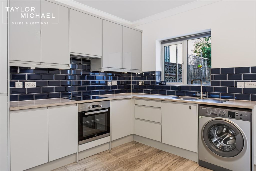 Property photo 1 of 17 Kitchen / Dining Room
