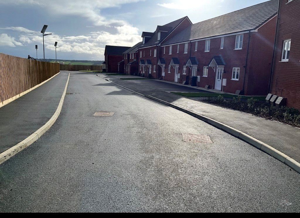 Property photo 2 of 8 Picture No. 03