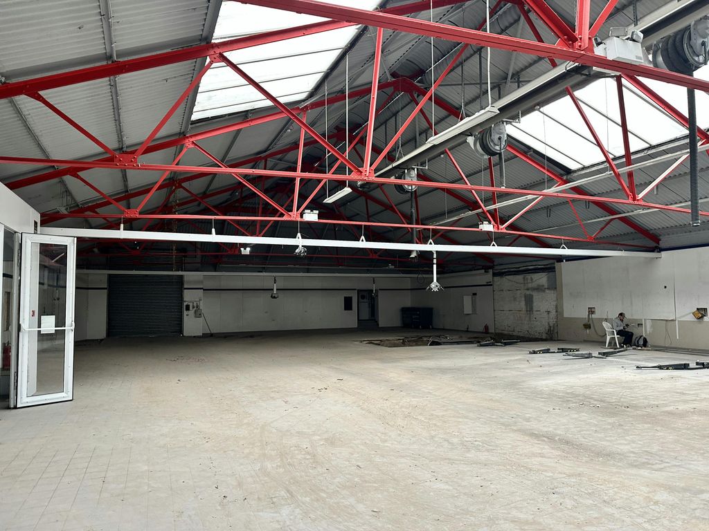 Property photo 2 of 6 Fb74Ba2Dee1A4E7C9578975677B67317.Jpeg