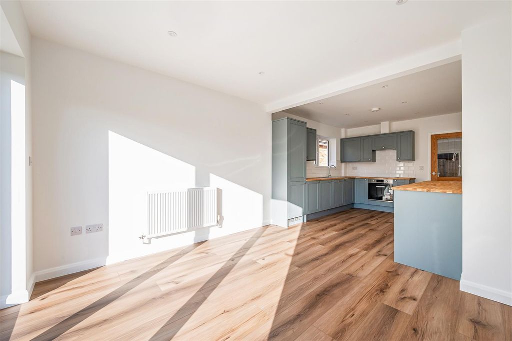 Property photo 2 of 22 Sketch_Ph17_6418281.Jpg