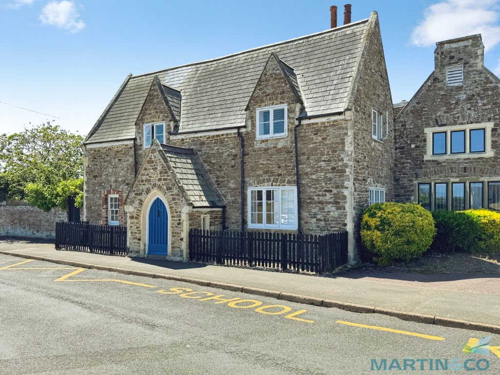 Property photo 1 of 16 21Fef622--463E-8742-8B41887Fd5D7-26518-00000E7185E