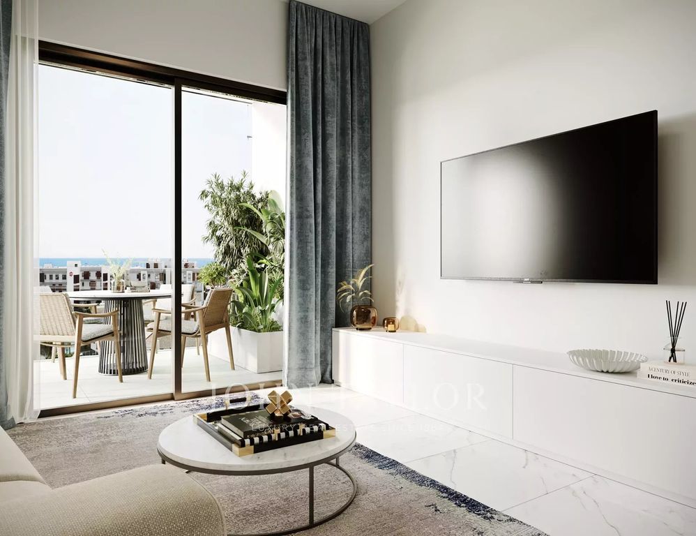 Property photo 3 of 27