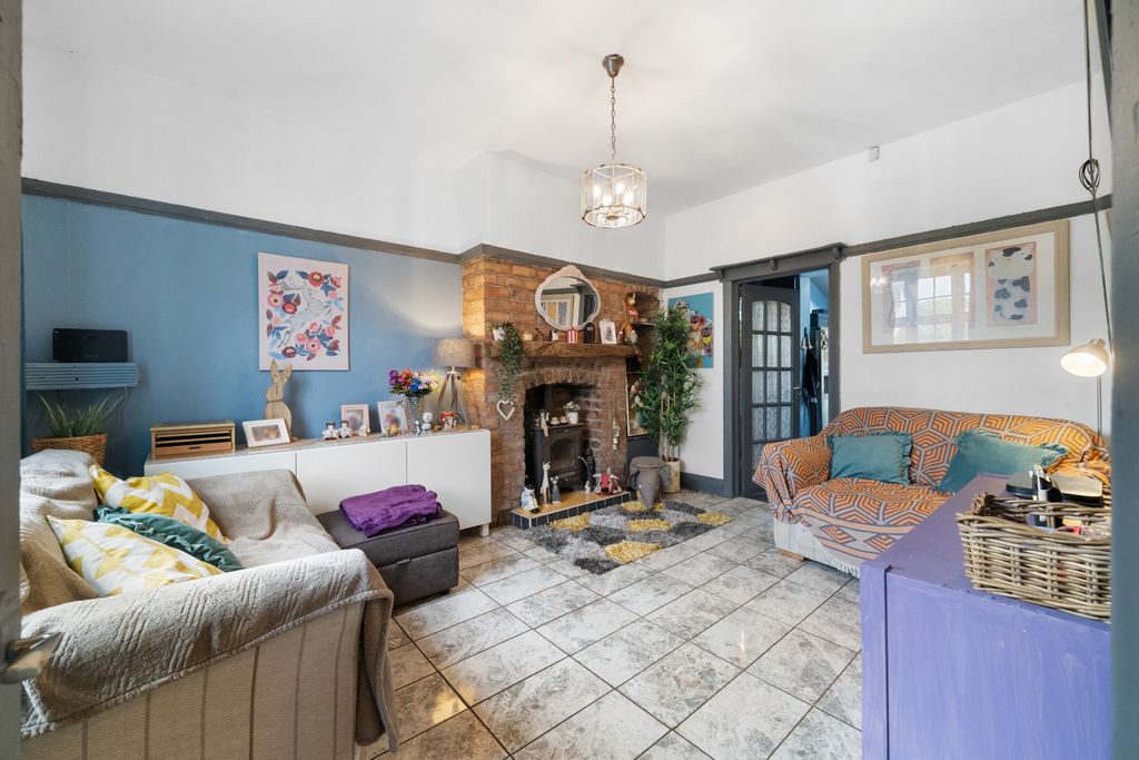 Property photo 3 of 17 Reception Room
