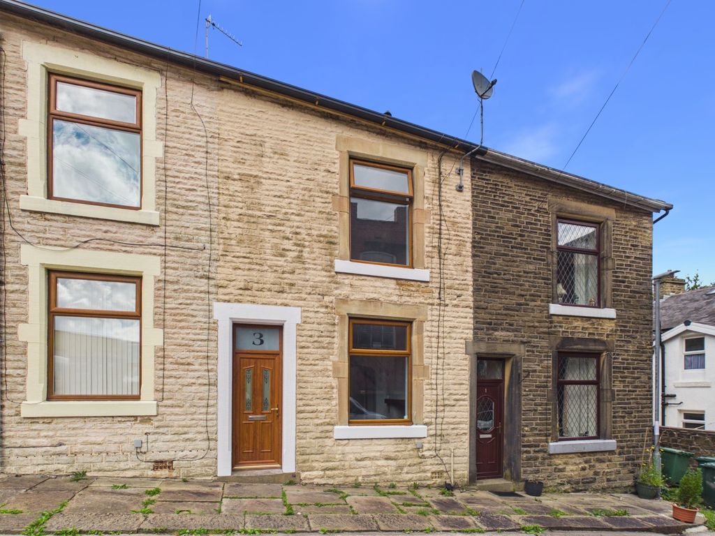 Property photo 1 of 17 Cam02093G0-Pr0107-Still001