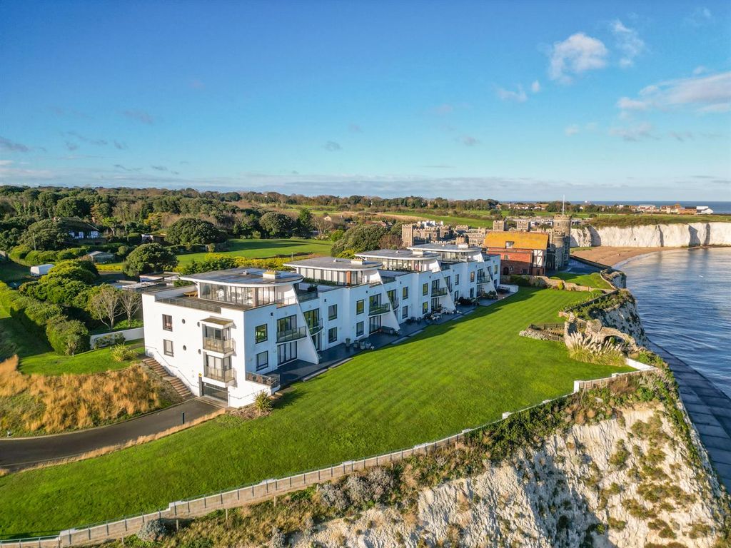 Property photo 1 of 38 Castle View3.Jpg