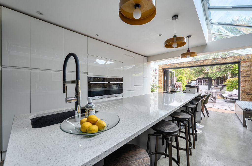 Property photo 2 of 23 1496211-5-6A6093d...