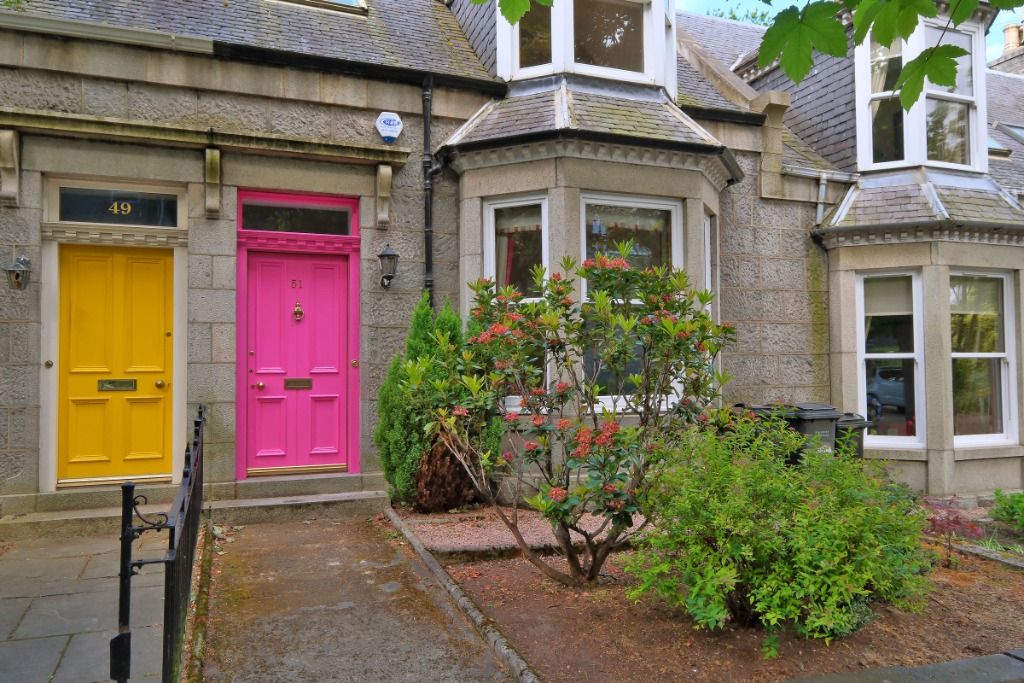 Property photo 1 of 32