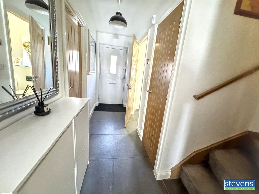 Property photo 2 of 17 Img_4230