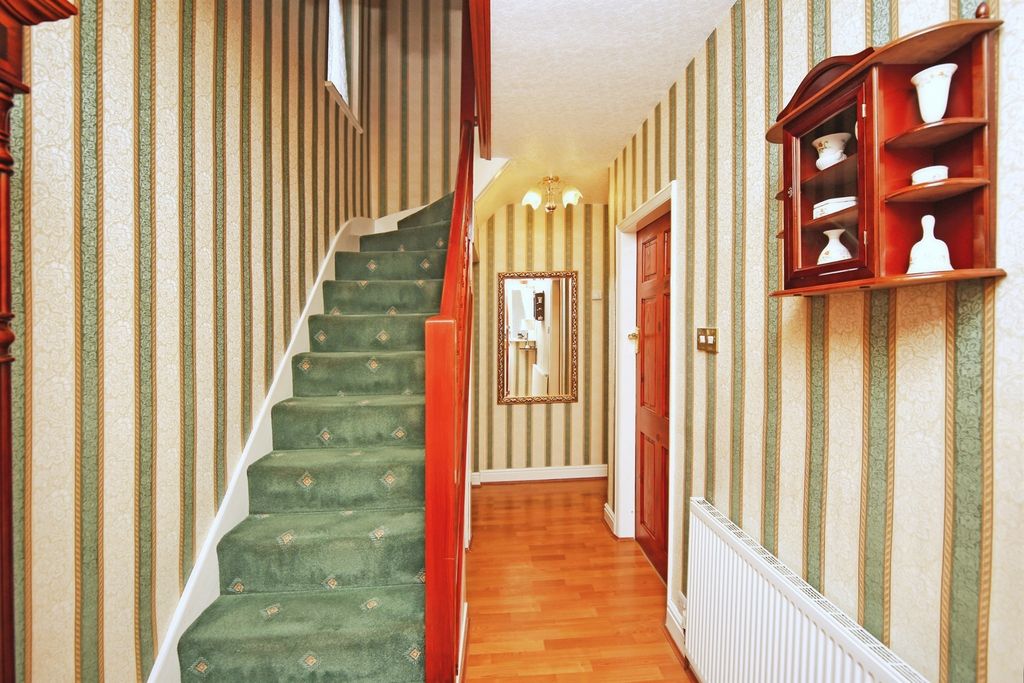 Property photo 3 of 22