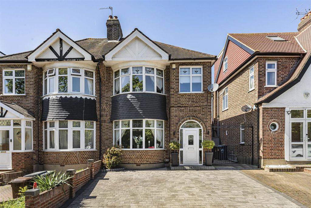 Property photo 1 of 30