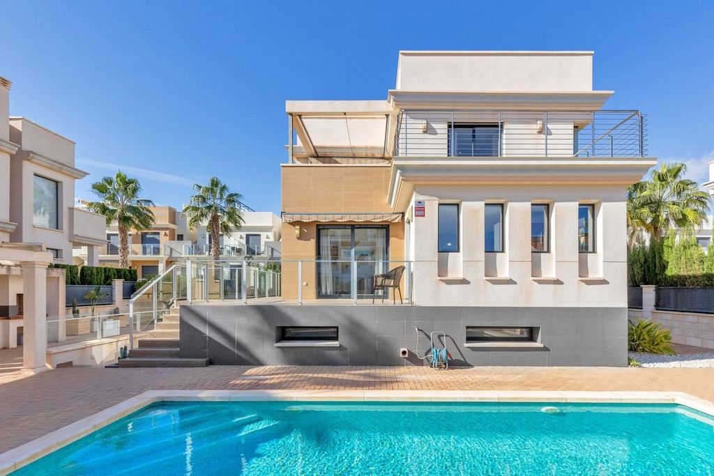 Property photo 1 of 50