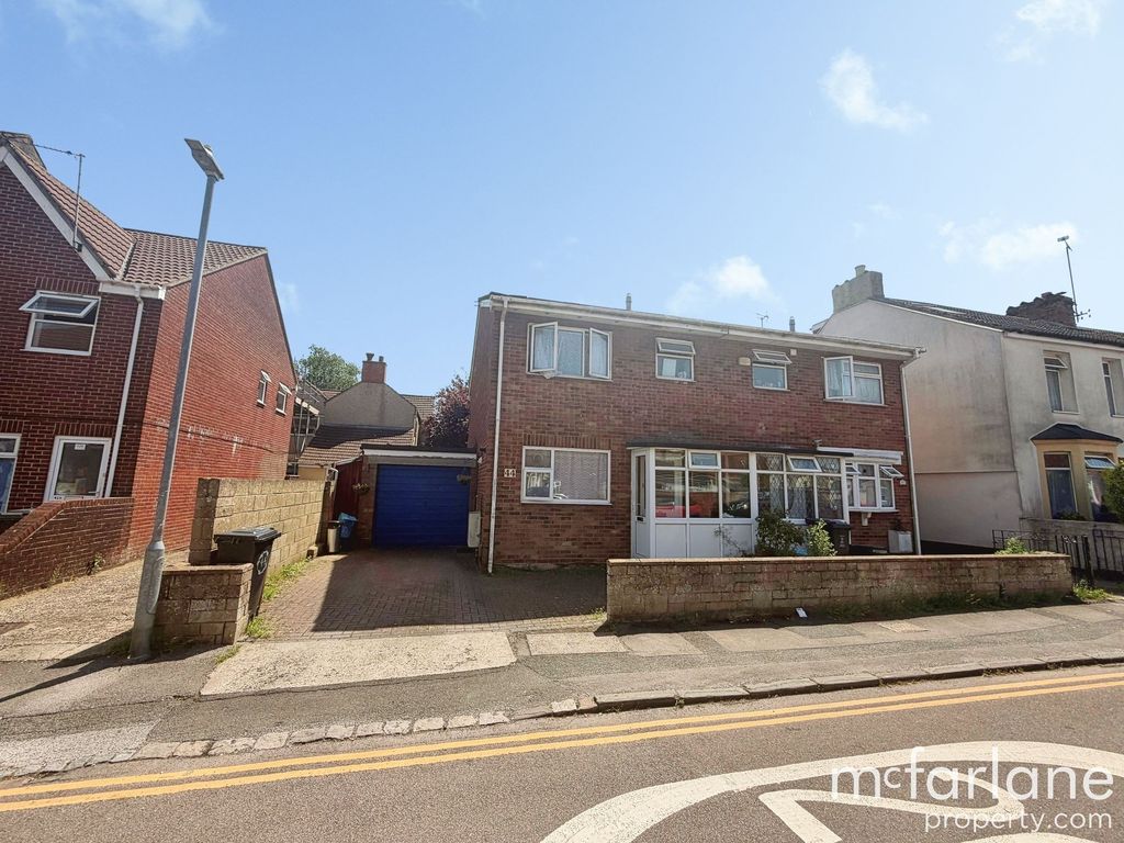 Property photo 1 of 21
