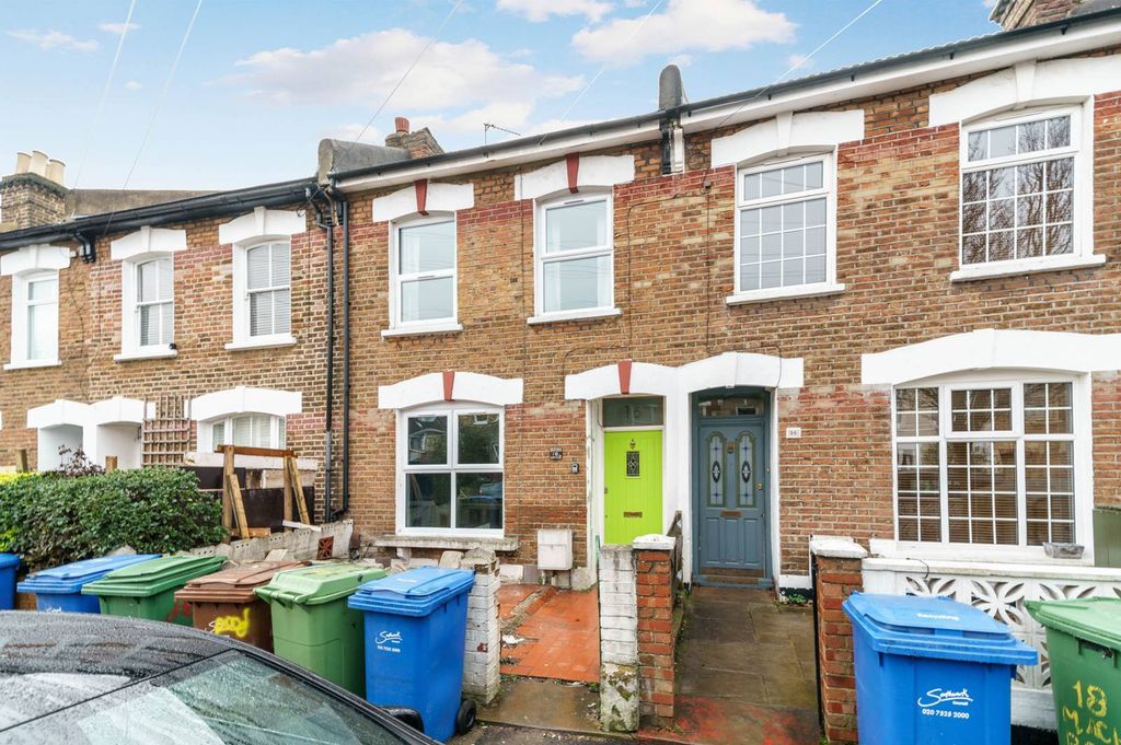 Property photo 2 of 11