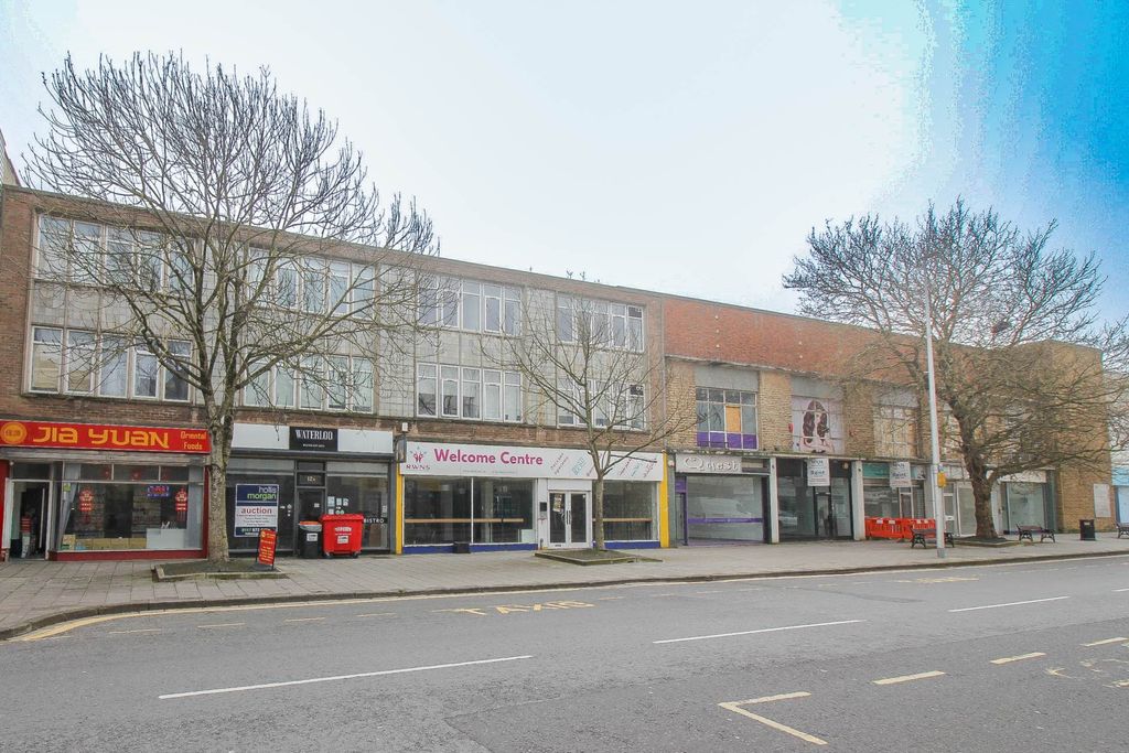 Property photo 1 of 11