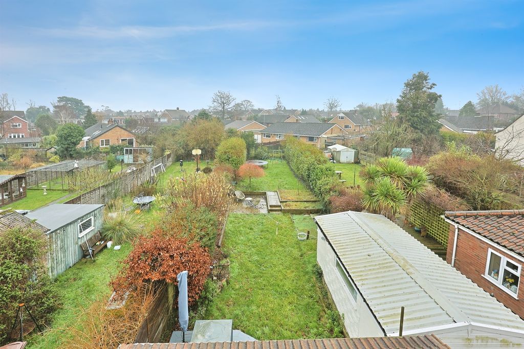Property photo 2 of 22