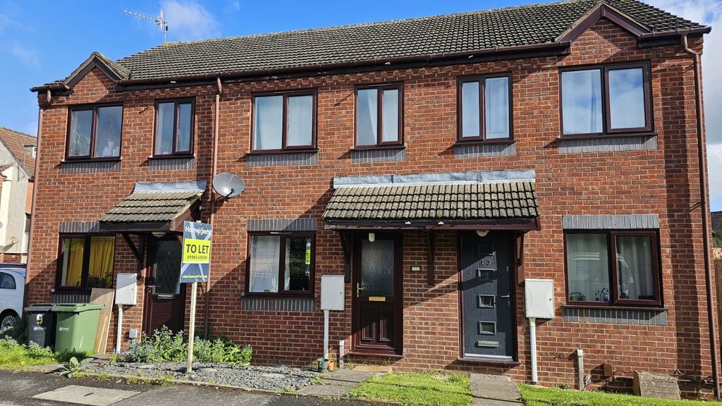 Property photo 1 of 8 Lovely 2 Bed Modern Home For Rent