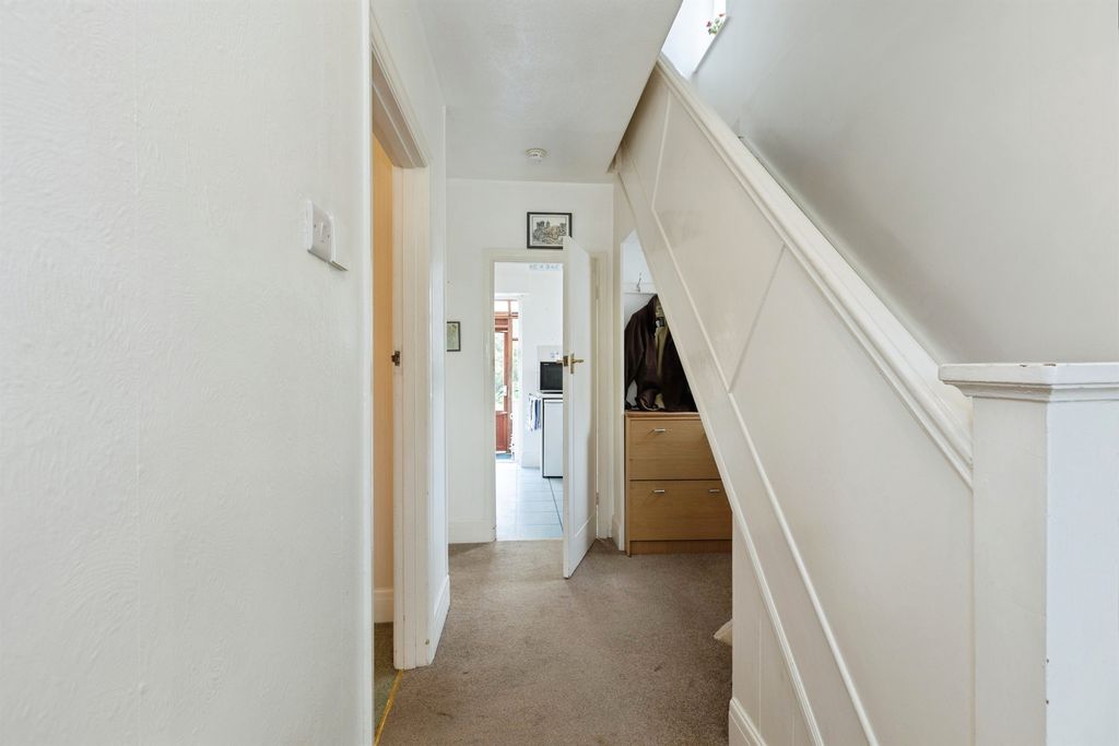 Property photo 2 of 22