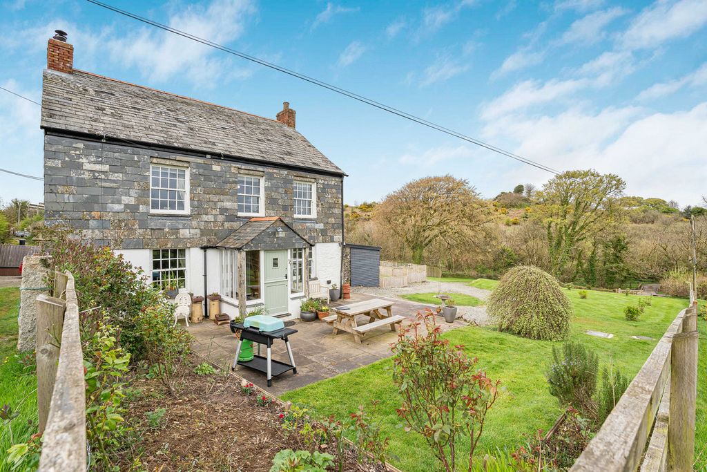 Property photo 1 of 27