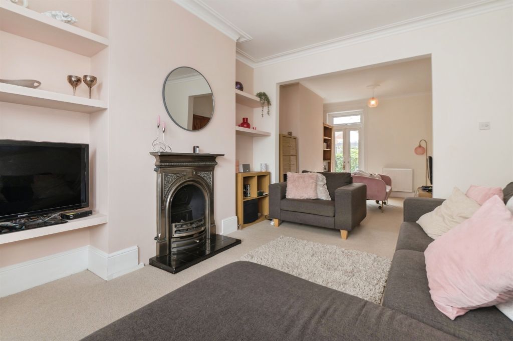 Property photo 3 of 14