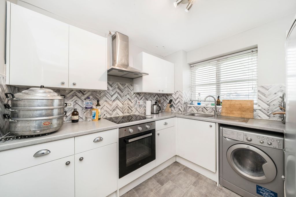 Property photo 2 of 5 Picture No. 05