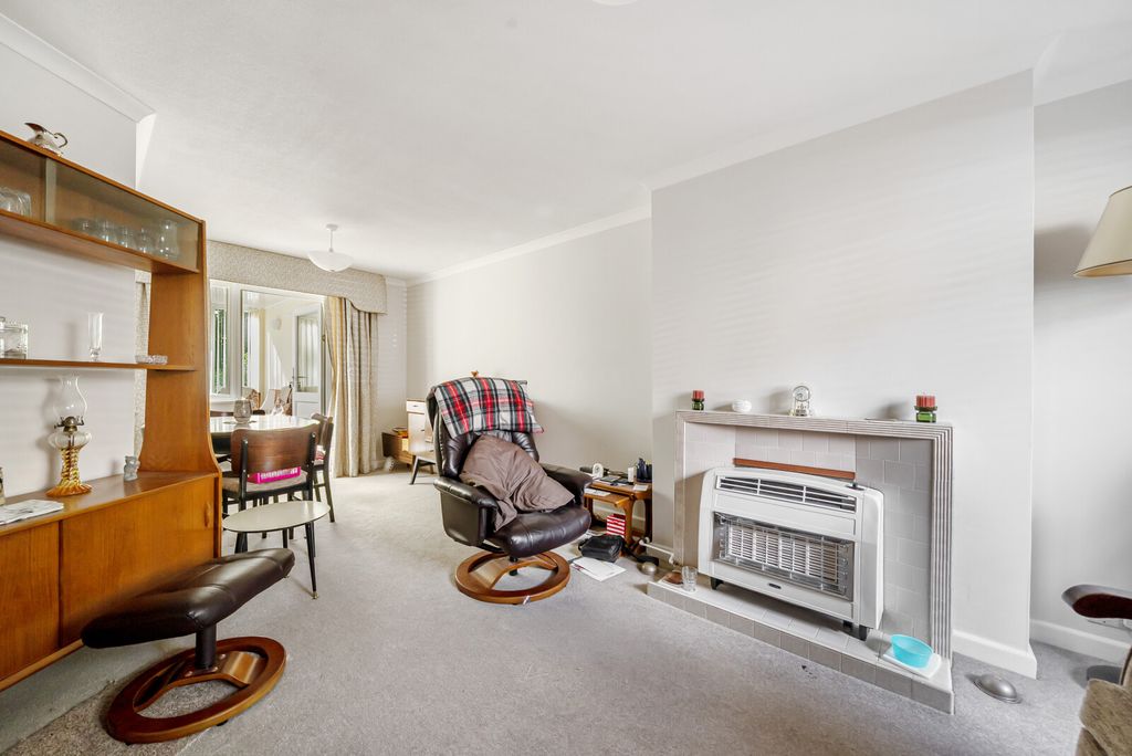 Property photo 3 of 11 1300288-1-6836c7A...